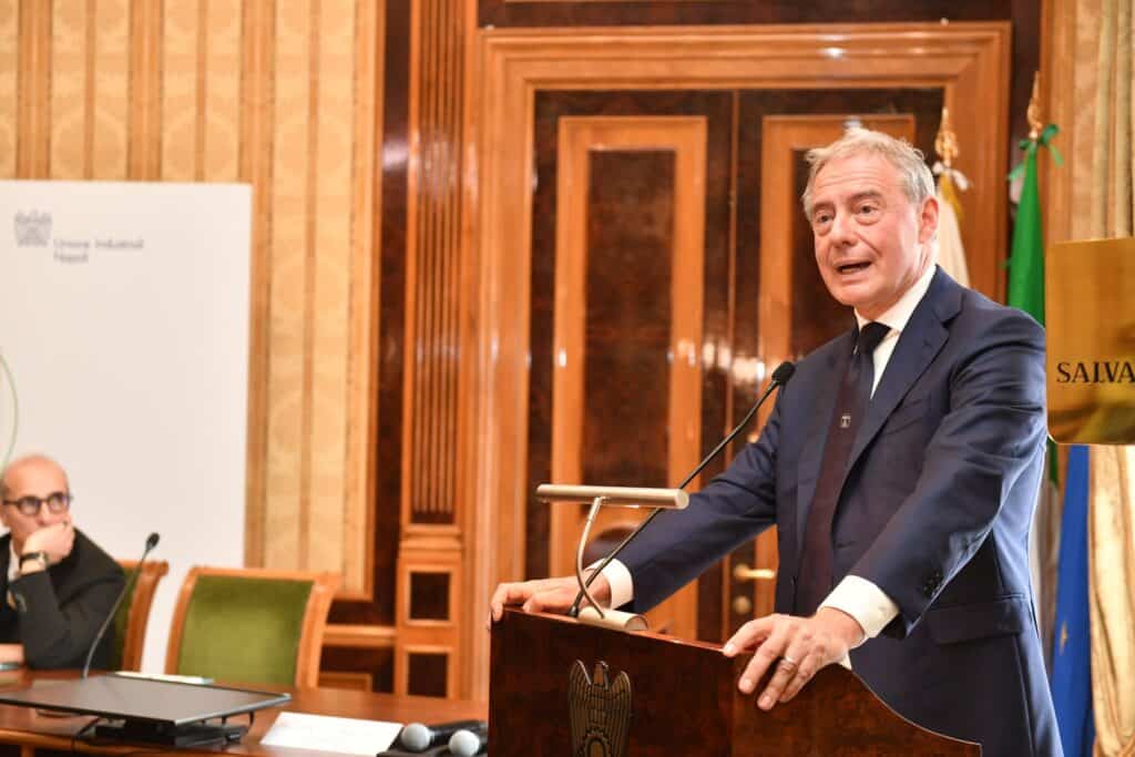 URSO: "Construa pontes com nossos negócios"