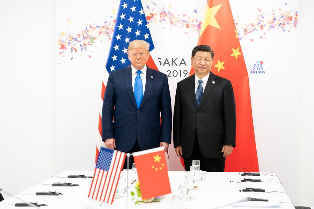US-China, "CNN": funcionários em contato para organizar o telefonema entre Trump e Xi