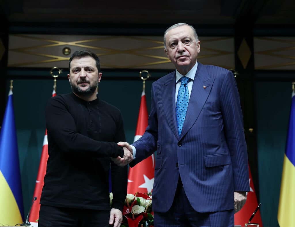 Ucrânia: Erdogan Espera -se em Kiev para o acordo de livre comércio e novos esforços de mediação