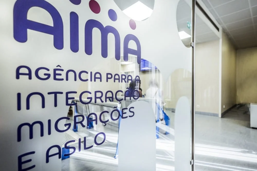AIMA em Portugal: o que é e que serviços oferece aos italianos que se mudam