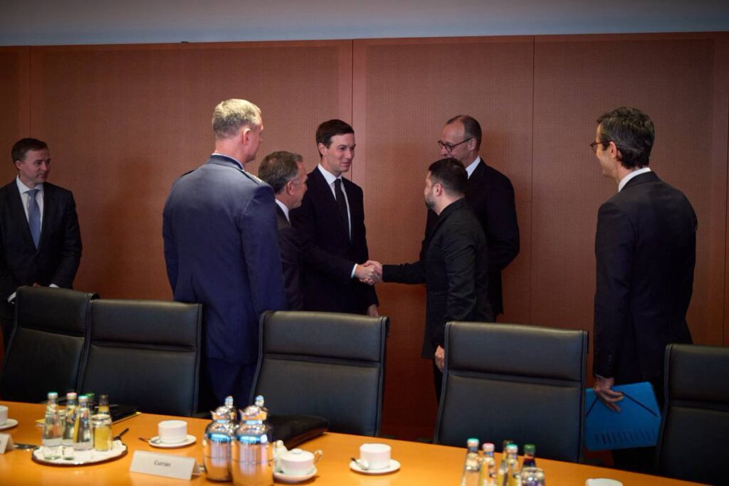 Bloomberg: Witkoff e Kushner em Moscou até o final do mês para negociações com Putin