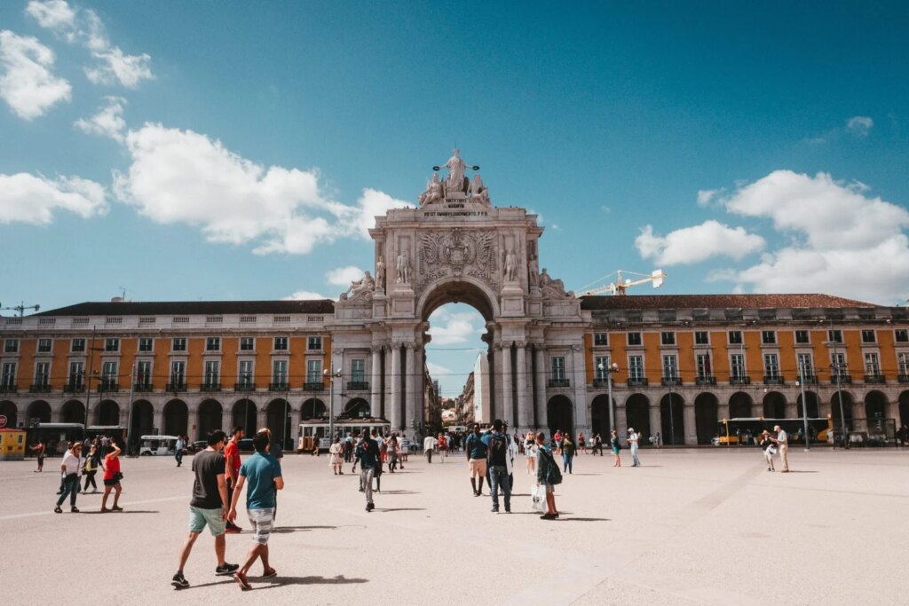 Quanto se ganha em Lisboa e no Porto?