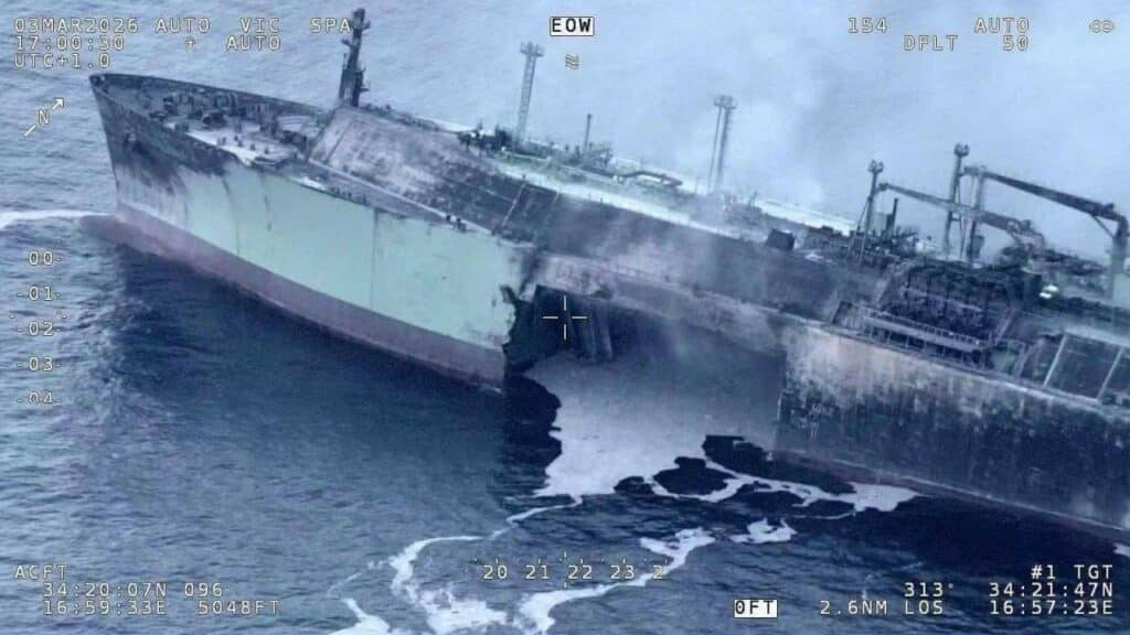 Malta: Tripulação do navio-tanque russo de GNL Arctic Metagaz resgatado por navio-tanque de Omã