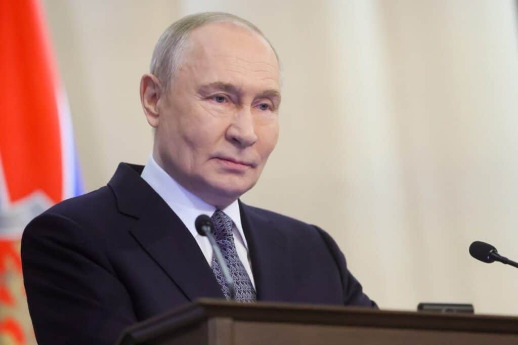Putin: “A crise ucraniana surge do apoio ocidental ao golpe em Kiev”