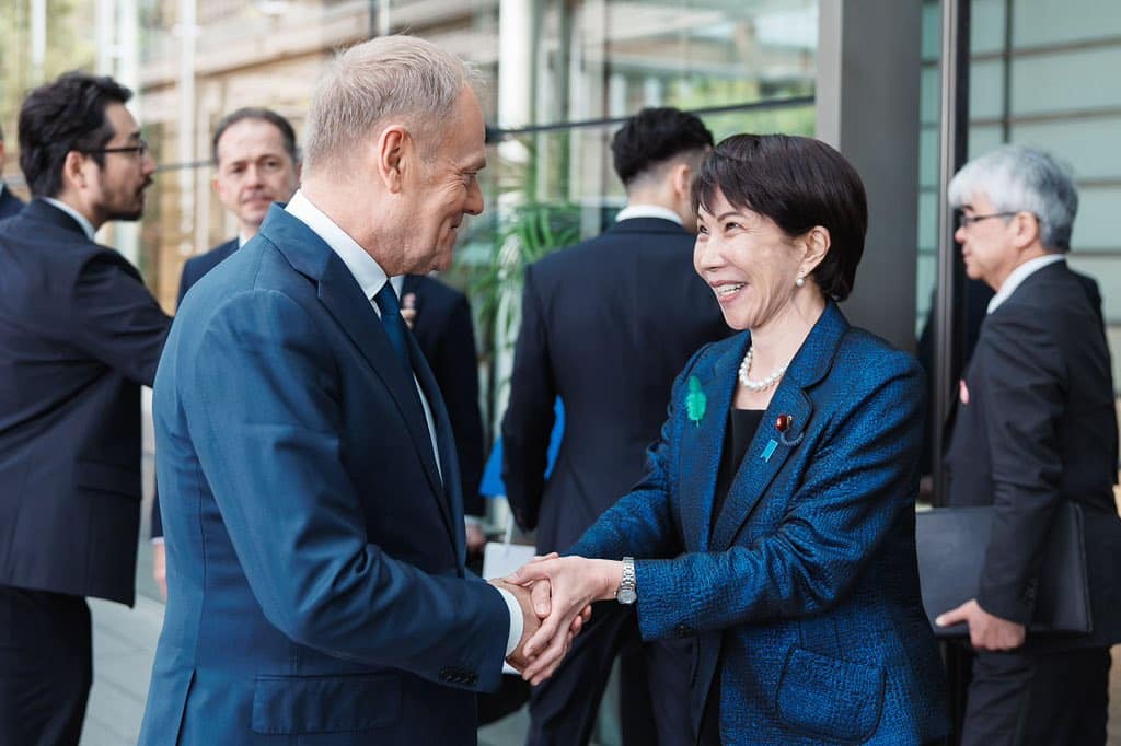 tusk takaichi giappone polonia