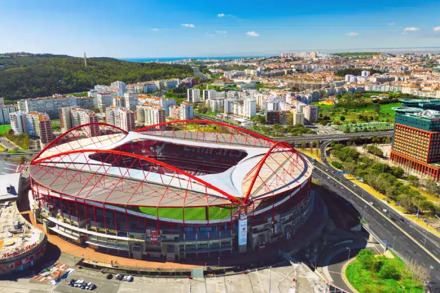 O futuro nome do estádio do Benfica: uma negociação de 70 milhões de euros