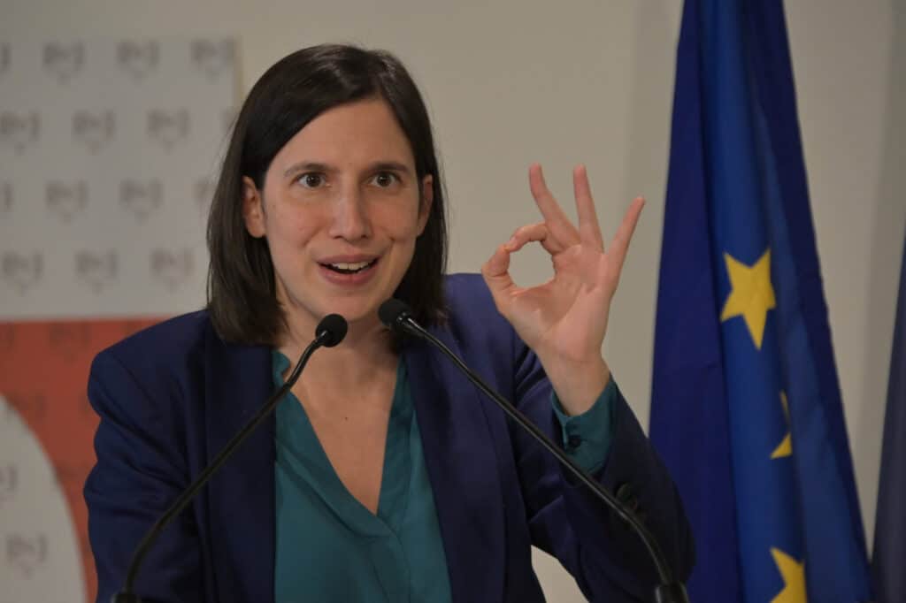 Schlein: “Meloni pede uma mudança de ritmo, mas está na Europa há quatro anos”