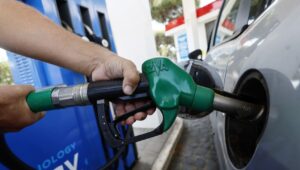 Caro combustível: governo prorroga corte do imposto especial sobre o consumo de diesel